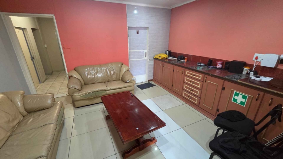 10 Bedroom Property for Sale in Brandwag Free State